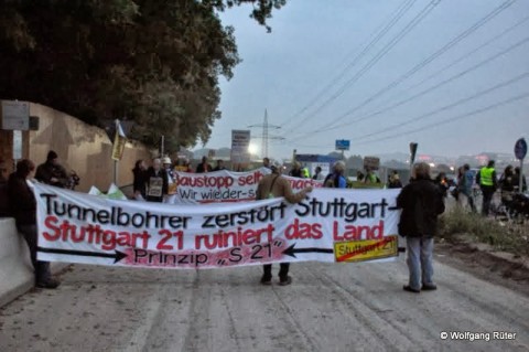 "Tunnelbohrer zerstört Stuttgart"