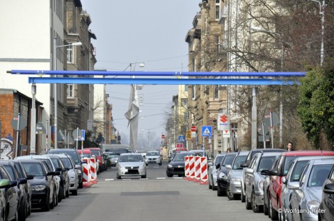 Rohrbrücke über der Urbanstraße