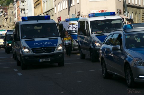 PolizeiüberholtzulangsameDemonstranten